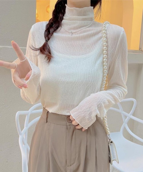 VIBGYOR(ヴィブジョー)の「【EIZZ/アイズ】ウェーブ柄ジャガード シアーハイネック 長袖 シアートップス(Tシャツ/カットソー・レディース・ホワイト/ブラック/アイボリー・FREE)」の15枚目の写真
