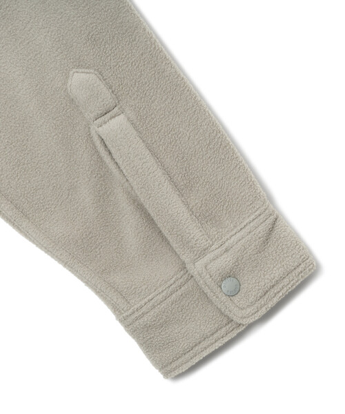 DANTON(ダントン)の「Women’s Micro Fleece Shirt Jacket(シャツ/ブラウス・レディース・グレイッシュベージュ/ブラック/チャコール・XS/M/S)」の6枚目の写真