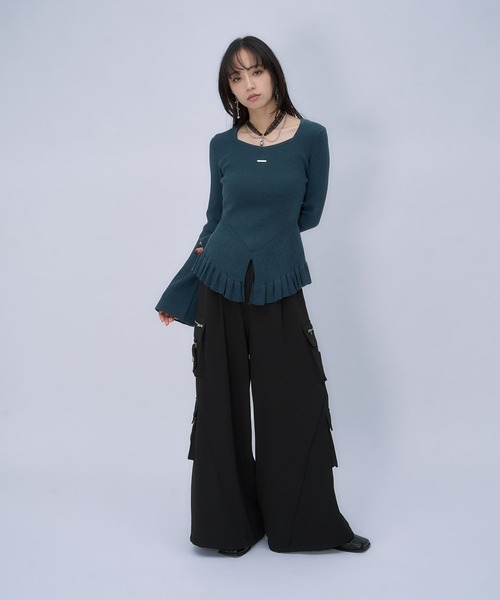 HARE(ハレ)の「スソフリルスクエアネックニット(HARE)(Tシャツ/カットソー・レディース・ブルー/ブラック・FREE)」の22枚目の写真