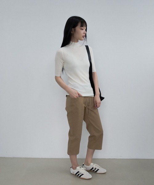 PLEA Collective(プリ―コレクティブ)の「ウールハイネック半袖ニット(ニット/セーター・レディース・アイボリー/オリーブ/チャコール/ブラウン/ブラック・FREE)」の10枚目の写真