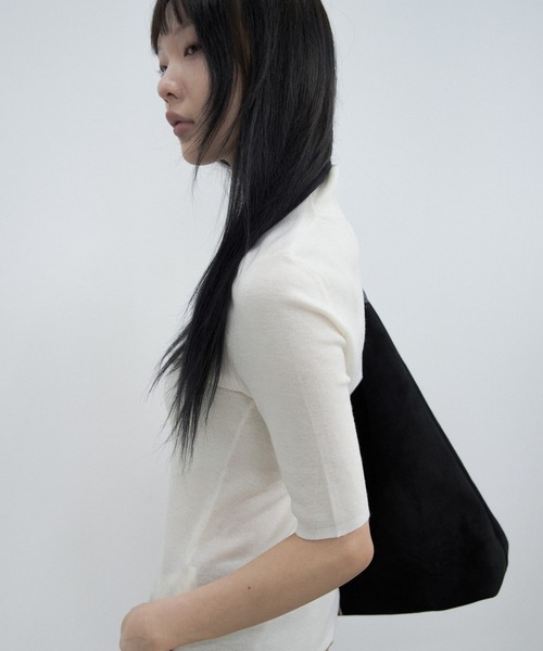 PLEA Collective(プリ―コレクティブ)の「ウールハイネック半袖ニット(ニット/セーター・レディース・アイボリー/オリーブ/チャコール/ブラウン/ブラック・FREE)」の8枚目の写真