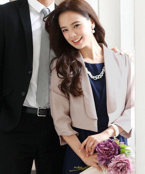 PourVous（プールヴー）の「大人の女性の雰囲気醸し出すショールカラー ボレロ 結婚式対応 オケージョン （テーラードジャケット・レディース・ブラック/グレイッシュベージュ/ベージュ/ミント・XL/L/M/XXL）」の11枚目の写真