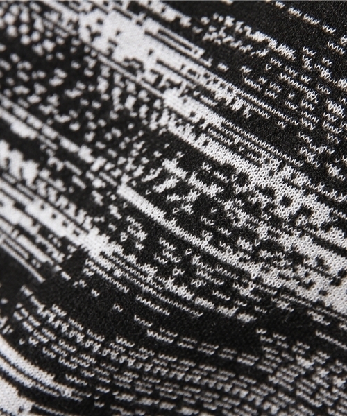 BEAMS LIGHTS Men's（ビームスライツ メンズ）の「NATIVE YOUTH / ジャカードTシャツ（Tシャツ/カットソー・メンズ・ブラック・LARGE/MEDIUM/SMALL）」の7枚目の写真