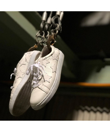 Honour Ovation（アナーオベーション）の「スニーカー（スニーカー）」