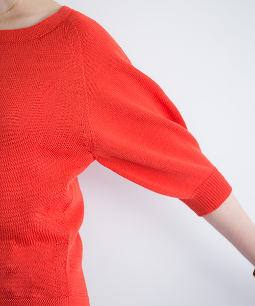 STUDIOUS（ステュディオス）の「バルーンウォッシャブル半袖ニット（ニット/セーター・レディース・ブラウン/レッド/オフホワイト・FREE）」の6枚目の写真