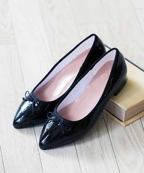 welleg（ウェレッグ）の「2.5cmヒール ポインテッドトゥ バレエシューズ（バレエシューズ・レディース・ブラック系その他/ブラック系その他2/レッド系その他/ブラック/グレー/ブラウン系その他/ブラウン/レッド系その他2/レッド/ワインレッド/グリーン系その他2/モスグリーン/ネイビー/ピンク系その他・36/37/39/38/41/34/35/40）」の4枚目の写真