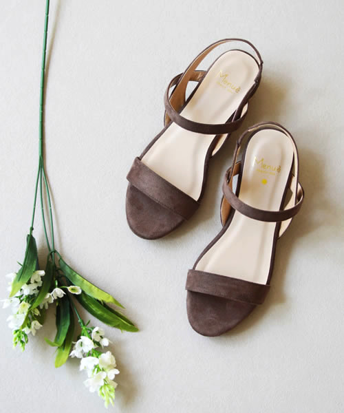 menue(メヌエ)の「3.5cmヒール ジュート ゴムストラップサンダル(サンダル・レディース・モスグリーン/フューシャピンク/ベージュ/その他1/ブラック系その他/アッシュグレー/ネイビー/マスタード/イエロー/ライトグレー/グレー/ラベンダー/ブラウン系その他/ブラック/ピンク/その他2/スモークピンク/チェック/シルバー/テラコッタ/ゼブラ/ブラック系その他3/ライトグリーン/グレイッシュベージュ/その他/グレイッシュブルー/パイソン/ブラック系その他2/ブラウン系その他2/グレー系その他/その他3・L/M/SS/LL/S/3L)」の9枚目の写真