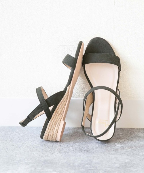 menue(メヌエ)の「3.5cmヒール ジュート ゴムストラップサンダル(サンダル・レディース・モスグリーン/フューシャピンク/ベージュ/その他1/ブラック系その他/アッシュグレー/ネイビー/マスタード/イエロー/ライトグレー/グレー/ラベンダー/ブラウン系その他/ブラック/ピンク/その他2/スモークピンク/チェック/シルバー/テラコッタ/ゼブラ/ブラック系その他3/ライトグリーン/グレイッシュベージュ/その他/グレイッシュブルー/パイソン/ブラック系その他2/ブラウン系その他2/グレー系その他/その他3・L/M/SS/LL/S/3L)」の15枚目の写真