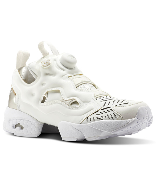 Reebok（リーボック）の「インスタポンプフューリー カットアウト INSTAPUMP FURY CUTOUTS（スニーカー・レディース・ホワイト/ブラック×ゴールド・24.5cm/25.0cm/26.0cm/27.5cm/23.0cm/28.0cm/25.5cm/27.0cm/26.5cm/23.5cm/24.0cm）」の15枚目の写真