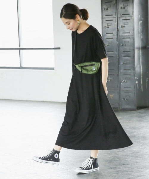 LEPSIM（レプシィム）の「Aラインフレアロングワンピース　804340（ワンピース・レディース・ブラック/ダークブラウン/グレイッシュベージュ・FREE）」の4枚目の写真