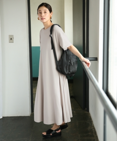 LEPSIM（レプシィム）の「Aラインフレアロングワンピース　804340（ワンピース・レディース・ブラック/ダークブラウン/グレイッシュベージュ・FREE）」の10枚目の写真