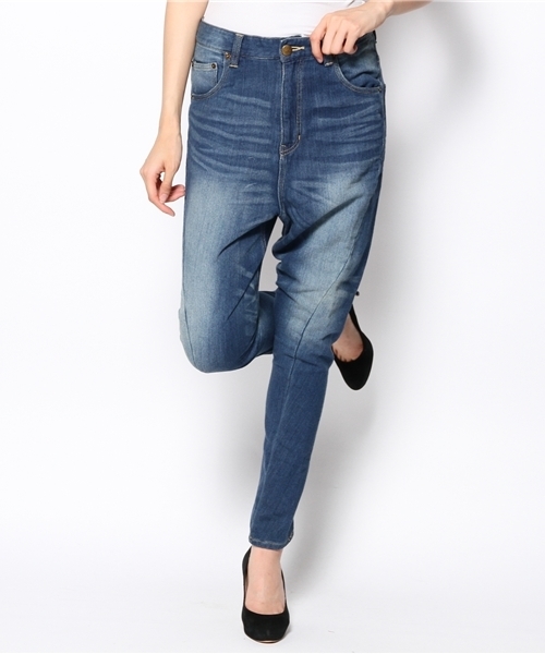 laule'a sunny side store(ラウレアサニーサイドストア)の「3Dサルエルパンツ(その他パンツ・レディース・ブルー/インディゴブルー・MEDIUM/SMALL)」の1枚目の写真