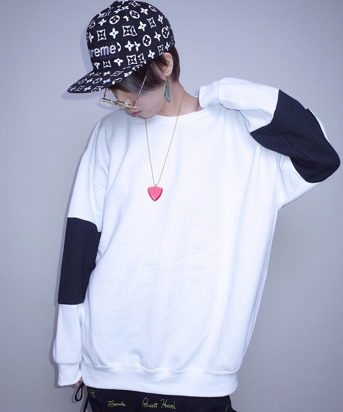 JERZEES（ジャージーズ）の「JERZEES LIMITED CREW SW F/ ジャージーズリミテッドクルースウェット（スウェット・レディース・ホワイト系その他3/ブラック系その他3/ホワイト系その他/ブラック系その他/ブラック系その他2/ホワイト系その他2・X-LARGE）」の11枚目の写真