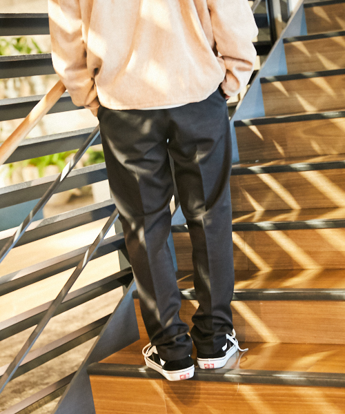 kutir（クティール）の「スキニー スラックス テーパードパンツ（スラックス・メンズ・チャコールグレー/ブラック/ライトベージュ・SMALL/MEDIUM/LARGE）」の7枚目の写真