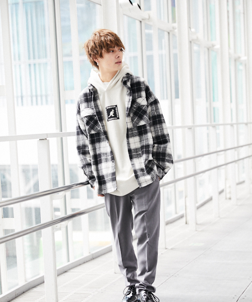 kutir（クティール）の「スキニー スラックス テーパードパンツ（スラックス・メンズ・チャコールグレー/ブラック/ライトベージュ・SMALL/MEDIUM/LARGE）」の22枚目の写真