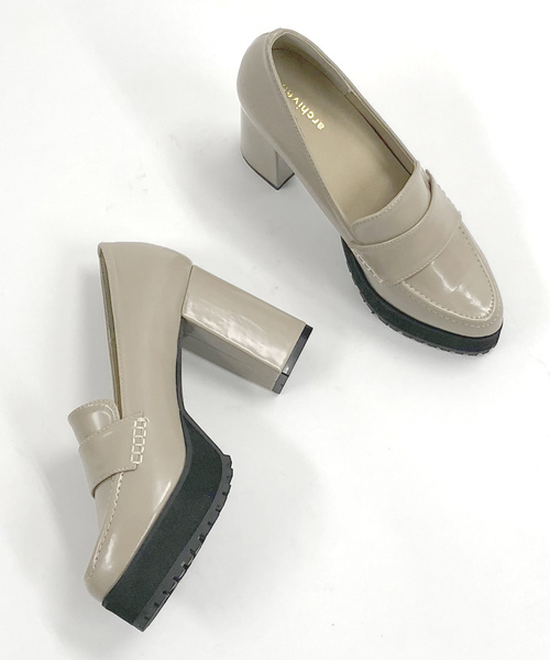 archives(アルシーヴ)の「ヒールローファー(ローファー・レディース・ブラック/ベージュ・MEDIUM/LARGE)」の1枚目の写真