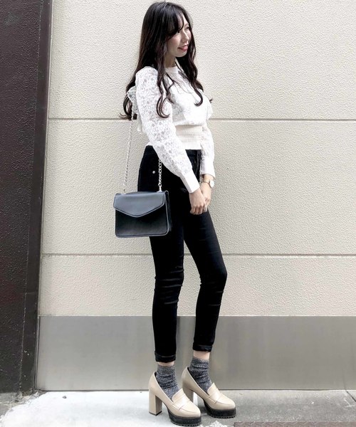 archives(アルシーヴ)の「ヒールローファー(ローファー・レディース・ブラック/ベージュ・MEDIUM/LARGE)」の17枚目の写真