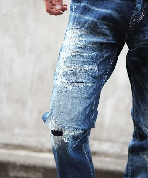 GOSTAR DE FUGA(ゴスタール ジフーガ)の「ルーズシルエットデニムパンツ(デニムパンツ・メンズ・ライトブルー/インディゴブルー・S/M/L)」の8枚目の写真