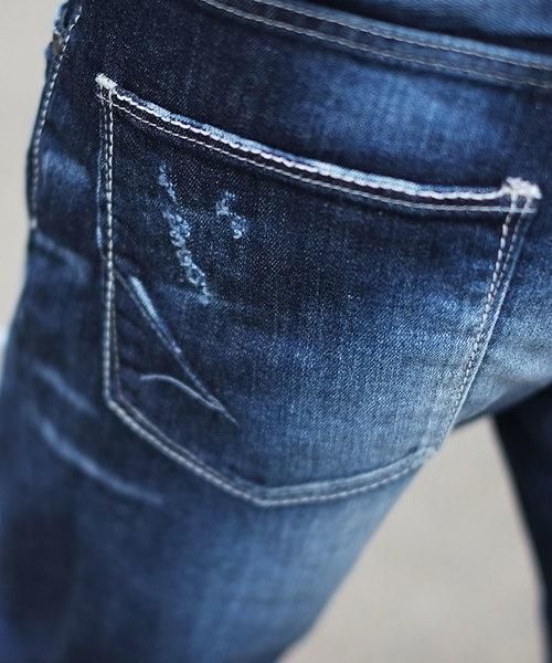 GOSTAR DE FUGA(ゴスタール ジフーガ)の「ルーズシルエットデニムパンツ(デニムパンツ・メンズ・ライトブルー/インディゴブルー・S/M/L)」の18枚目の写真