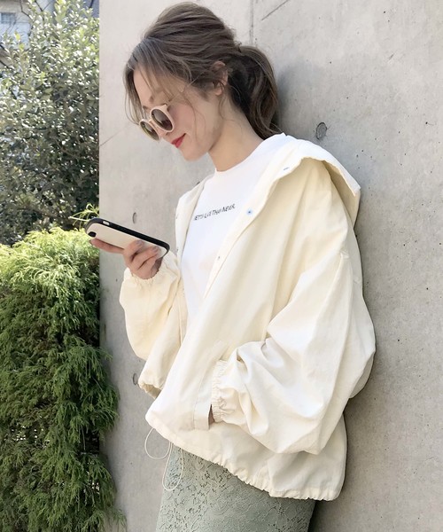 EPIMI E'PIMMY(エピミエピミー)の「ボリューム袖マウンテンパーカー(マウンテンパーカー・レディース・ブラック/ベージュ/アイボリー/ピンクベージュ/グリーン系その他・MEDIUM)」の22枚目の写真