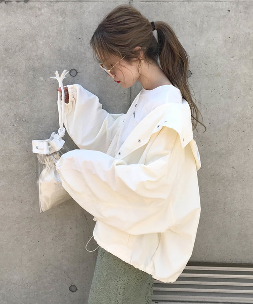 EPIMI E'PIMMY(エピミエピミー)の「ボリューム袖マウンテンパーカー(マウンテンパーカー・レディース・ブラック/ベージュ/アイボリー/ピンクベージュ/グリーン系その他・MEDIUM)」の8枚目の写真