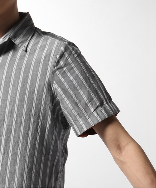 EDIFICE(エディフィス)の「Matteucci / Belesto 別注 ダブルストライプ オープンカラー シャツ(シャツ/ブラウス・メンズ・ライトグレー・SMALL/MEDIUM/LARGE)」の9枚目の写真