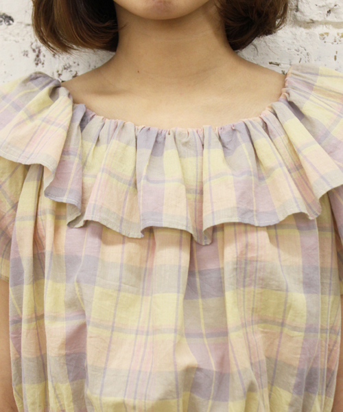 Kastane(カスタネ)の「【Kastane】マドラス衿フリルブラウス(シャツ/ブラウス・レディース・ブルー系その他/イエロー系その他/ピンク系その他・FREE)」の4枚目の写真