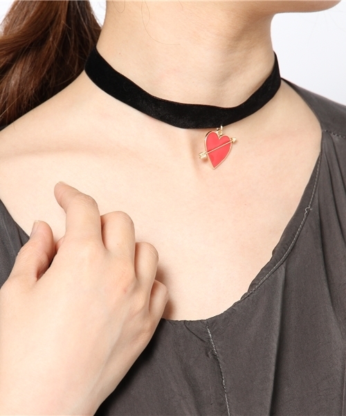 WEGO（ウィゴー）の「WEGO/アローハートチョーカー（ネックレス・レディース・ホワイト/ブラック/パープル/ピンク/レッド・FREE）」の7枚目の写真