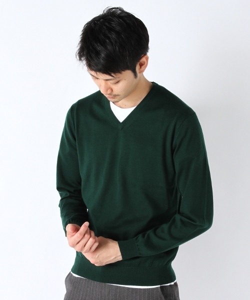 EDIFICE（エディフィス）の「◇16GGニットVネックプルオーバー（ニット/セーター・メンズ・ホワイト/ブラック/グレー/グリーン/ネイビー/ボルドー・46/48/44）」の5枚目の写真
