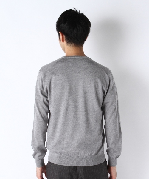 EDIFICE（エディフィス）の「◇16GGニットVネックプルオーバー（ニット/セーター・メンズ・ホワイト/ブラック/グレー/グリーン/ネイビー/ボルドー・46/48/44）」の9枚目の写真