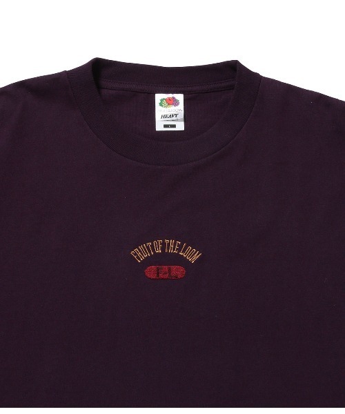 FRUIT OF THE LOOM（フルーツオブザルーム）の「FRUIT別注ミニカレッジロゴTEE（Tシャツ/カットソー・メンズ・オフホワイト/パープル/ベージュ・L/M）」の9枚目の写真
