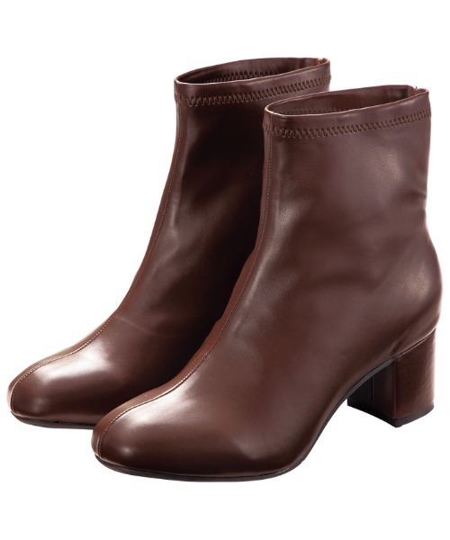 GeeRA（ジーラ）の「スクエアトゥストレッチショートブーツ（ヒール高5.5cm）（ブーツ・レディース・ブラック/ブラウン/アイボリー/モカ/ブラック系その他/ダークブラウン/ベージュ・SMALL/MEDIUM/LARGE/X-LARGE）」の4枚目の写真