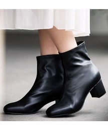 スクエアトゥストレッチショートブーツ（ヒール高5.5cm）