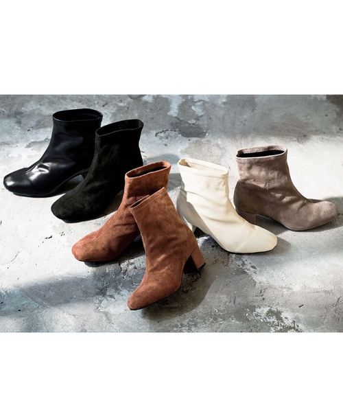 GeeRA（ジーラ）の「スクエアトゥストレッチショートブーツ（ヒール高5.5cm）（ブーツ・レディース・ブラック/ブラウン/アイボリー/モカ/ブラック系その他/ダークブラウン/ベージュ・SMALL/MEDIUM/LARGE/X-LARGE）」の17枚目の写真