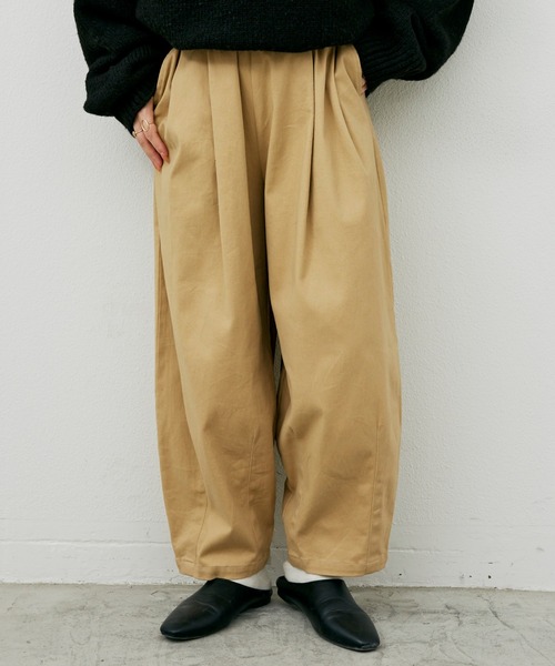 Libra Cue（リブラ キュー）の「Libra サーカスパンツ（チノパンツ・レディース・チャコールグレー/ブラック/ベージュ・FREE）」の3枚目の写真