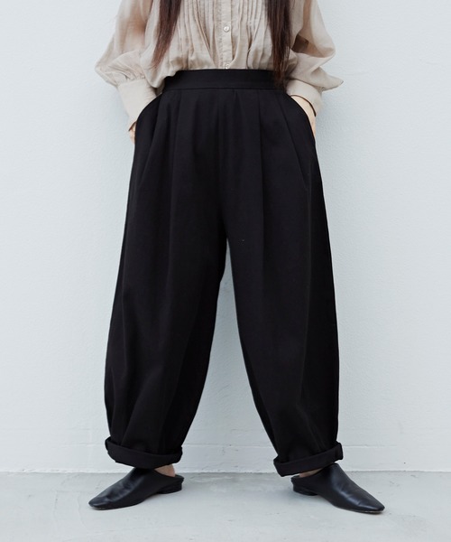 Libra Cue（リブラ キュー）の「Libra サーカスパンツ（チノパンツ・レディース・チャコールグレー/ブラック/ベージュ・FREE）」の7枚目の写真