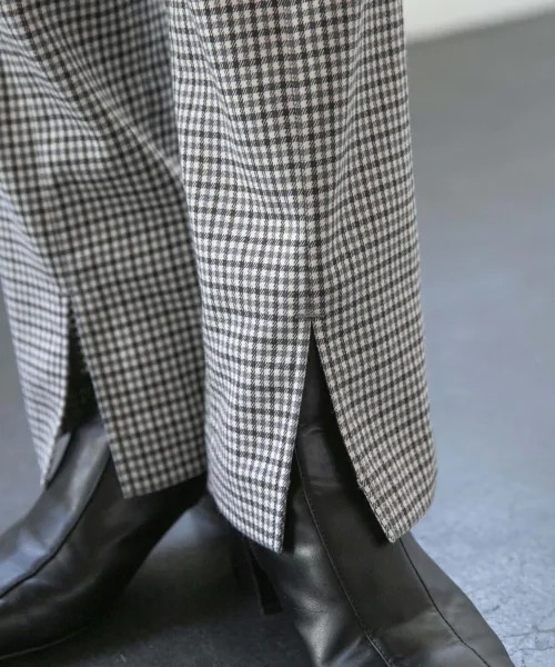 LOWRYS FARM（ローリーズファーム）の「チェックフロントスリットパンツ　926402（その他パンツ・レディース・チャコールグレー/ブラウン・MEDIUM/LARGE）」の12枚目の写真