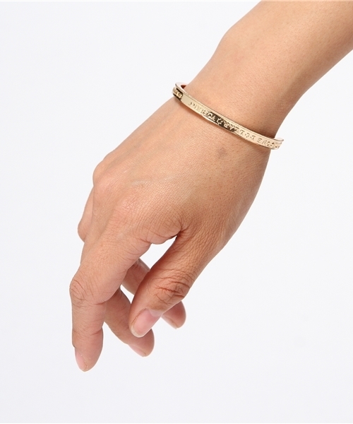 AZUL by moussy（アズールバイマウジー）の「メッセージバングル(CARD)（ブレスレット・レディース・ゴールド系その他/シルバー・FREE）」の4枚目の写真