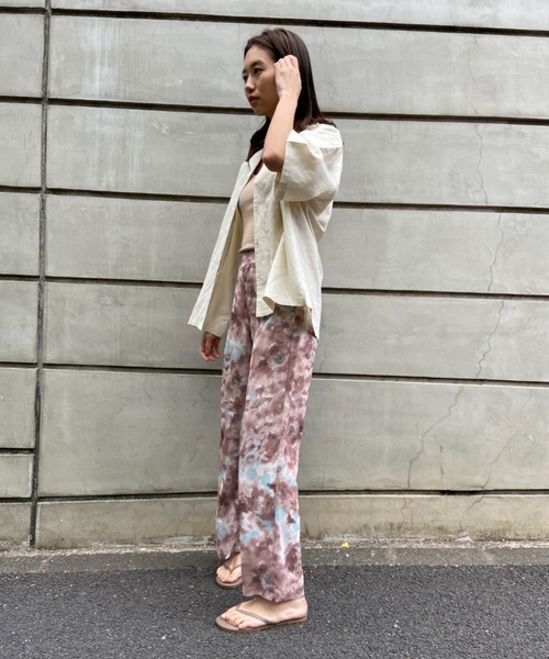 AZUL ENCANTO（アズールエンカント）の「ぼかし柄ストレートパンツ（その他パンツ・レディース・ベージュ/グレー・FREE）」の3枚目の写真