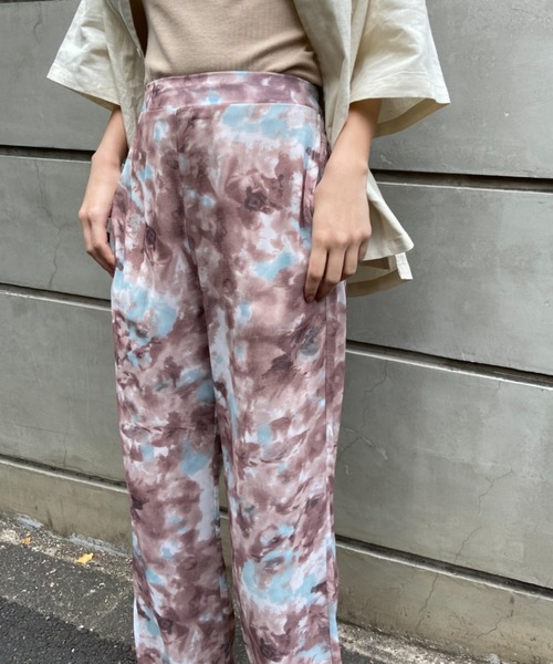 AZUL ENCANTO（アズールエンカント）の「ぼかし柄ストレートパンツ（その他パンツ・レディース・ベージュ/グレー・FREE）」の11枚目の写真