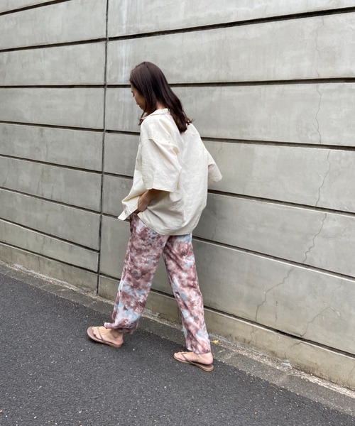 AZUL ENCANTO（アズールエンカント）の「ぼかし柄ストレートパンツ（その他パンツ・レディース・ベージュ/グレー・FREE）」の4枚目の写真