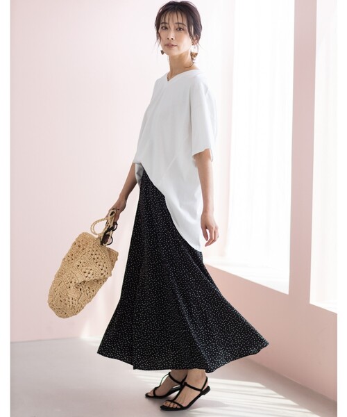 THE SHOP TK （ザ ショップ ティーケー ）の「◆【VERY6月号掲載】ランダムドットデシンフレアスカート（スカート・レディース・ブラック系/ベージュ系・13/12）」の3枚目の写真