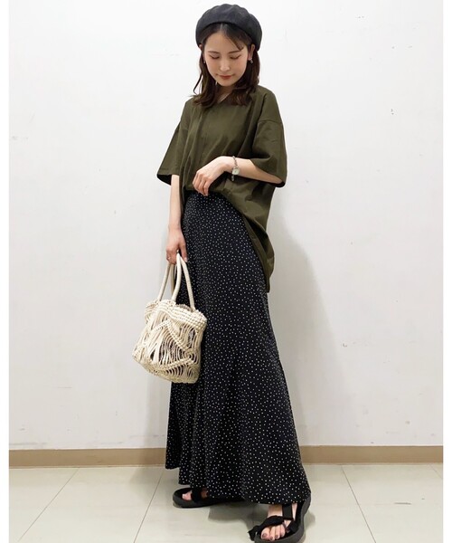 THE SHOP TK （ザ ショップ ティーケー ）の「◆【VERY6月号掲載】ランダムドットデシンフレアスカート（スカート・レディース・ブラック系/ベージュ系・13/12）」の7枚目の写真