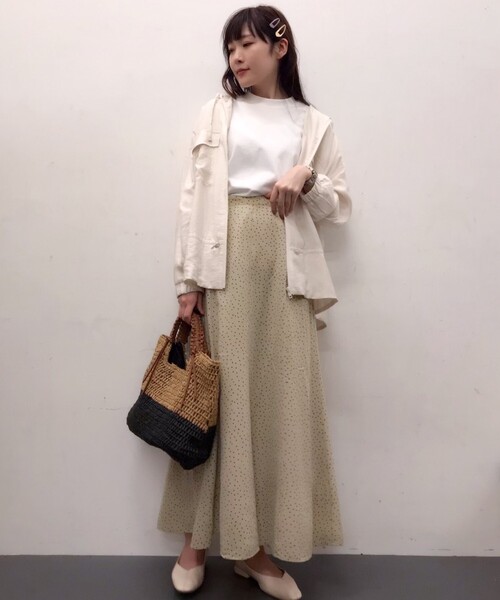 THE SHOP TK （ザ ショップ ティーケー ）の「◆【VERY6月号掲載】ランダムドットデシンフレアスカート（スカート・レディース・ブラック系/ベージュ系・13/12）」の8枚目の写真