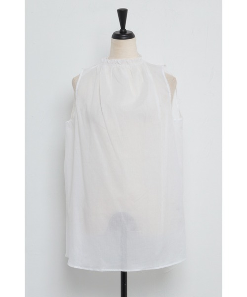 Bonjour Sagan(ボンジュールサガン)の「フリルネックノースリーブブラウス(タンクトップ・レディース・ホワイト/ブラック/サックスブルー・FREE)」の18枚目の写真