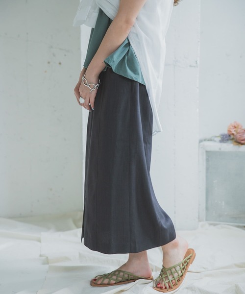 ITEMS URBANRESEARCH(アイテムズ アーバンリサーチ)の「リネンライクタイトスカート(スカート・レディース・チャコールグレー/ベージュ/グレー・FREE)」の2枚目の写真