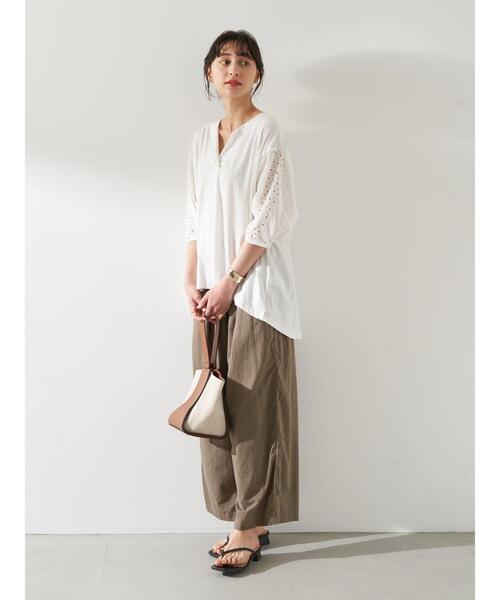 earth music&ecology（アースミュージックアンドエコロジー）の「スリーブアイレットレースカットソー ＊（Tシャツ/カットソー・レディース・ピンクベージュ/イエロー/オフホワイト/ネイビー/ミント・FREE）」の13枚目の写真