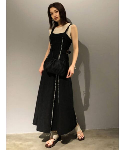 EMODA（エモダ）の「サイドベルトデニムワンピース（ワンピース・レディース・ホワイト/ライトブルー/ブラック・SMALL/MEDIUM）」の5枚目の写真