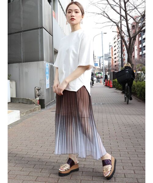 MURUA（ムルーア）の「USコットンベーシックTee（Tシャツ/カットソー・レディース・ホワイト/ブラック/ダークグレー/モカ・FREE）」の14枚目の写真