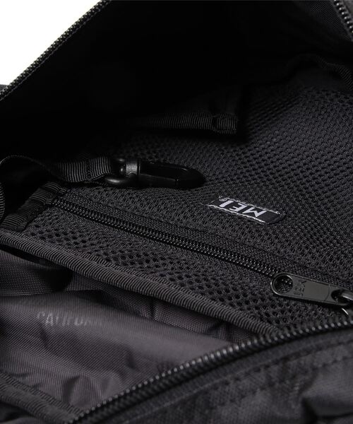 RASVOA（ラスボア）の「【WEB限定】MEI／メイ／アーカイブボトムラインボディーバッグ（ボディバッグ/ウエストポーチ・レディース・ブラック・FREE）」の4枚目の写真